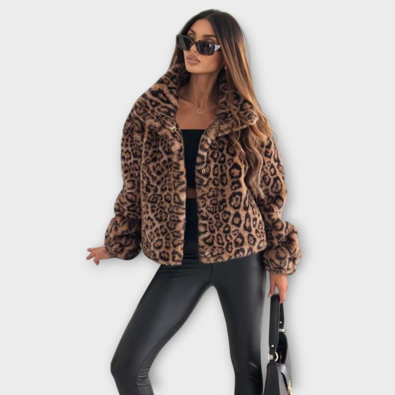 Leocadia - Fur jacket in leopard print