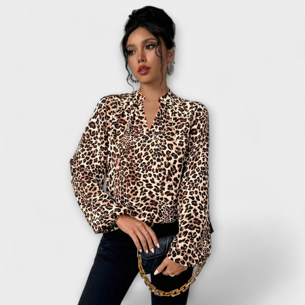 Elegant leopard blouse with pointed neckline