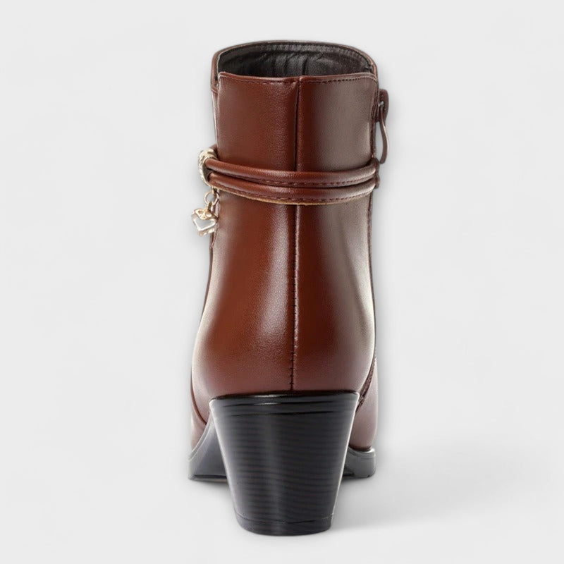 Frederika - Elegant winter boots with zipper and warm lining