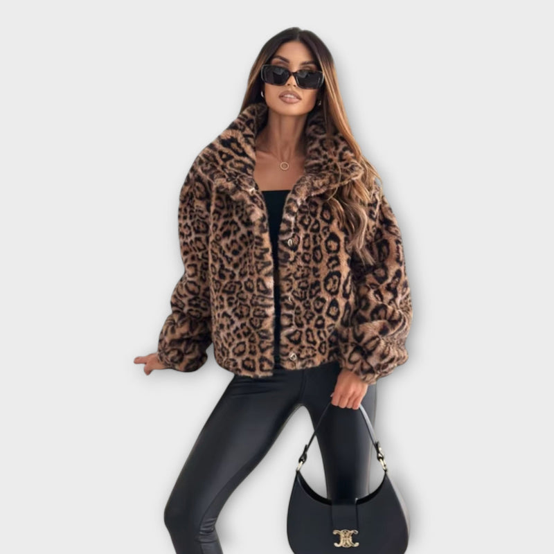 Leocadia - Fur jacket in leopard print