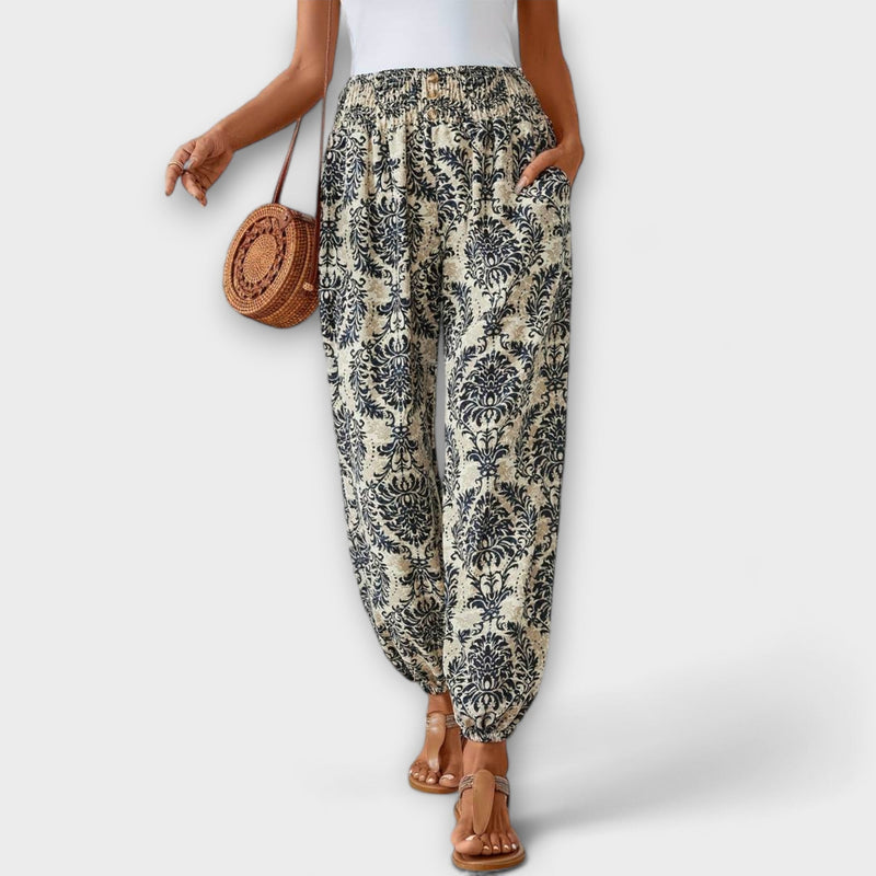 Scarlett - Trousers with ethnic graphics