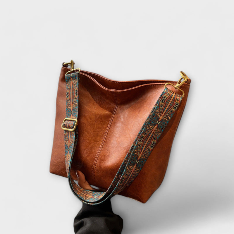 Flair. - Elegant vintage handbag