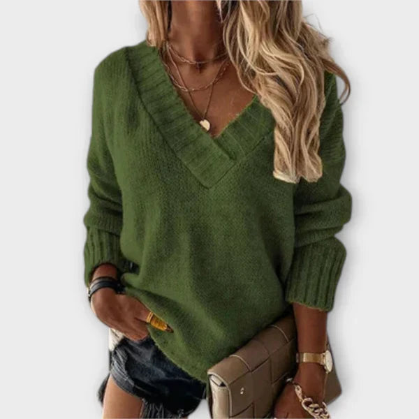 Jane - Cozy sweater with V neckline