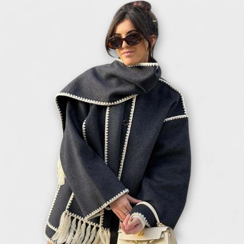 Chanel - Stylish coat with scarf