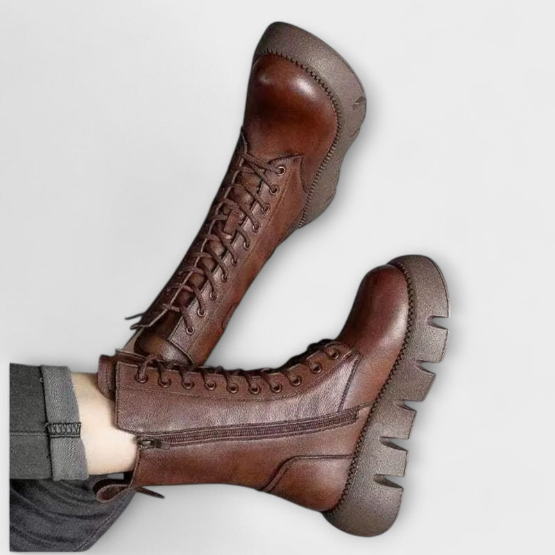 Elegant women's boots for year-round style and comfort